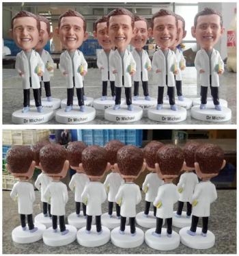 300 copies of custom bobbleheads same face(shipping included)