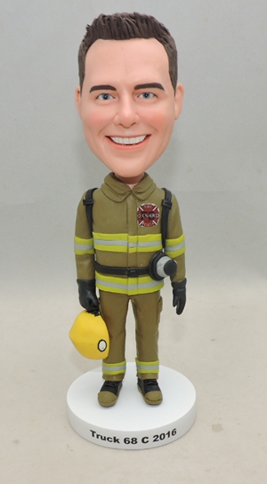 personalized bobblehead dolls